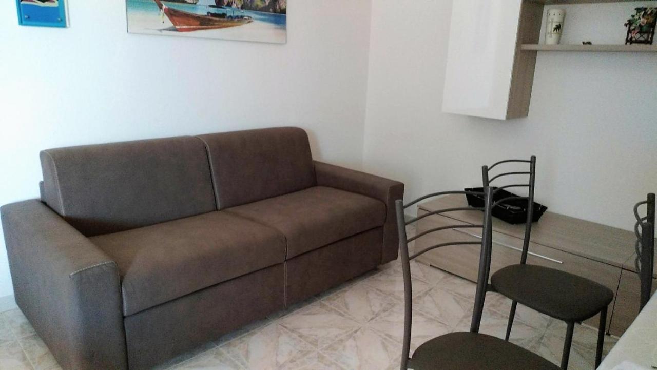 Casa Dolce Hibiscus Apartment Олбия Екстериор снимка