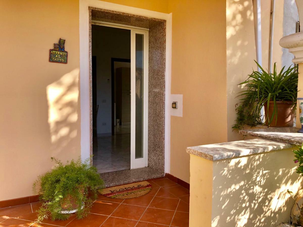 Casa Dolce Hibiscus Apartment Олбия Екстериор снимка