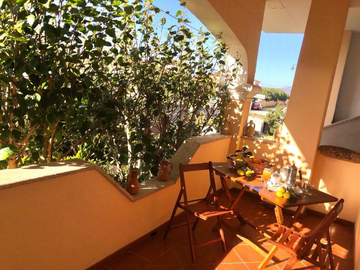 Casa Dolce Hibiscus Apartment Олбия Екстериор снимка
