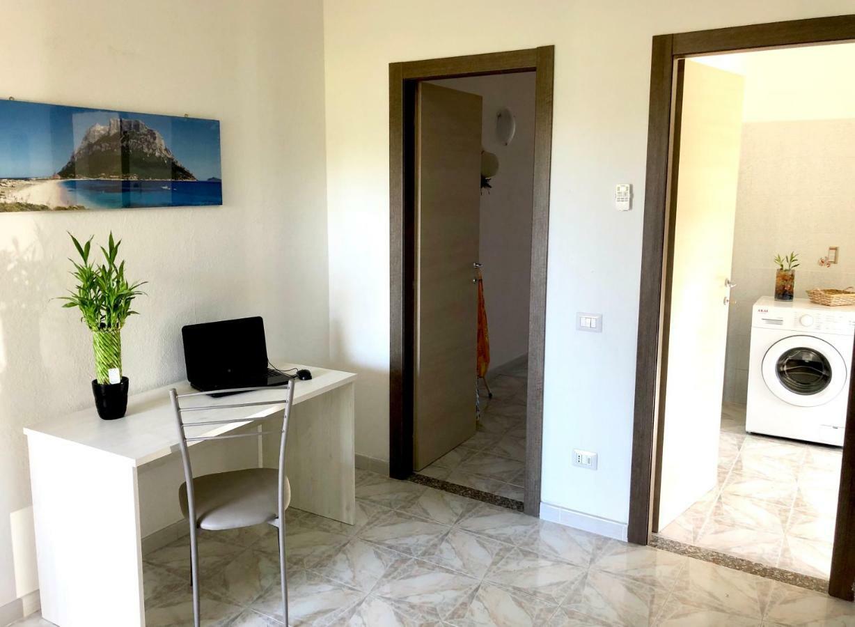 Casa Dolce Hibiscus Apartment Олбия Екстериор снимка